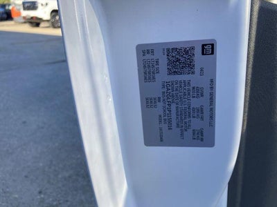 2023 Chevrolet Express Passenger 3500 1LS