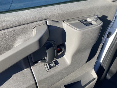 2023 Chevrolet Express Passenger 3500 1LS