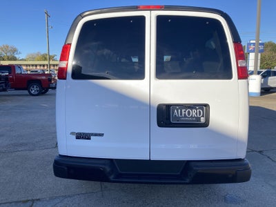 2023 Chevrolet Express Passenger 3500 1LS