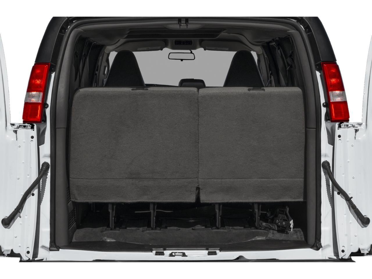 2023 Chevrolet Express Passenger 3500 1LS