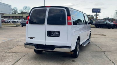 2017 Chevrolet Express Passenger 3500 LT
