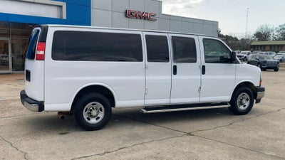 2017 Chevrolet Express Passenger 3500 LT
