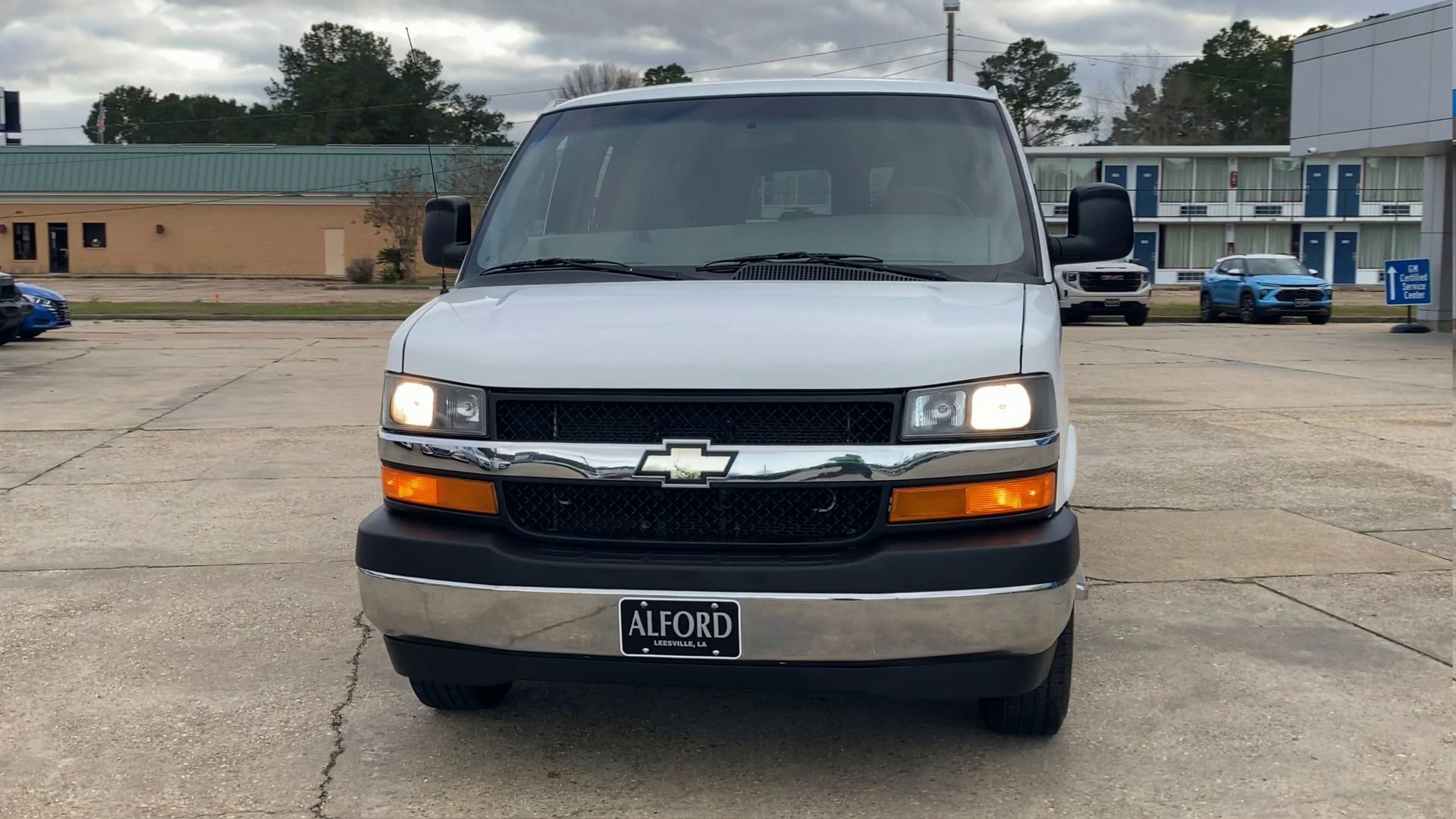 2017 Chevrolet Express Passenger 3500 LT