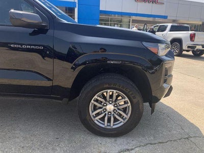 2025 Chevrolet Colorado WT/LT