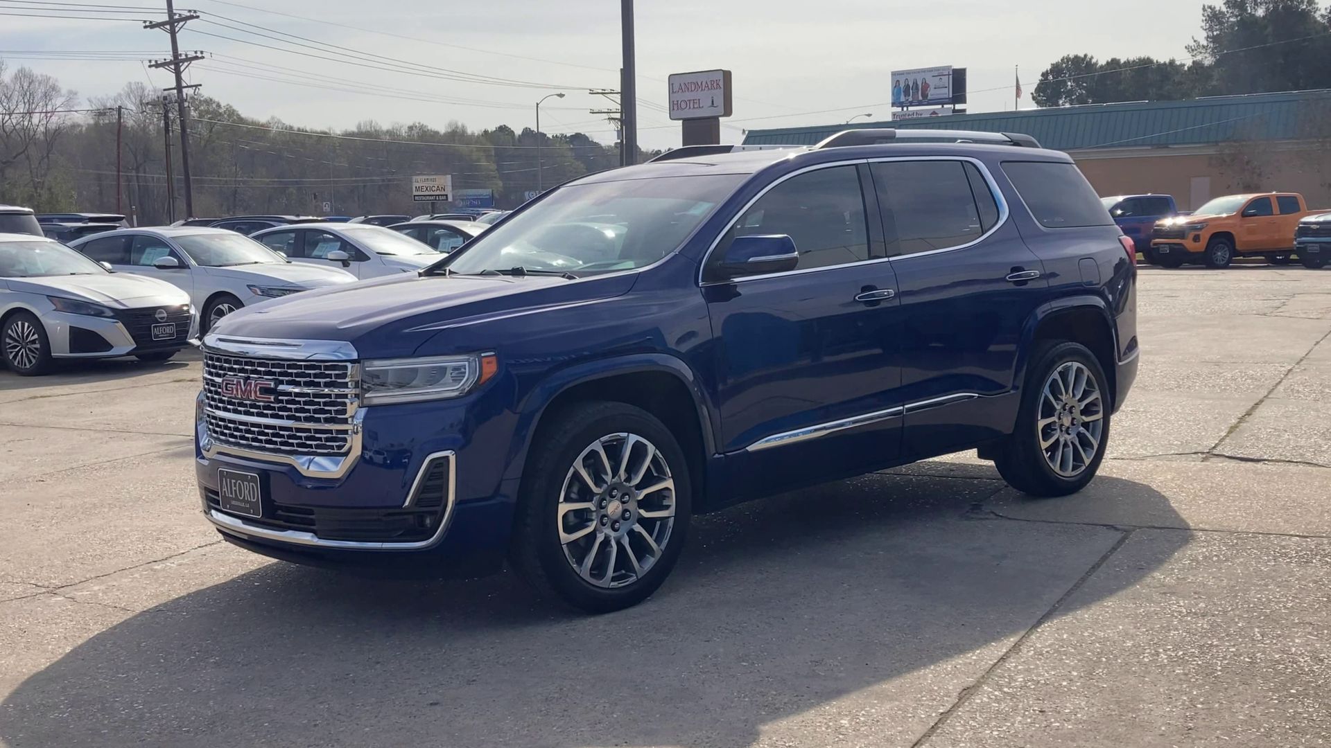 2023 GMC Acadia Denali
