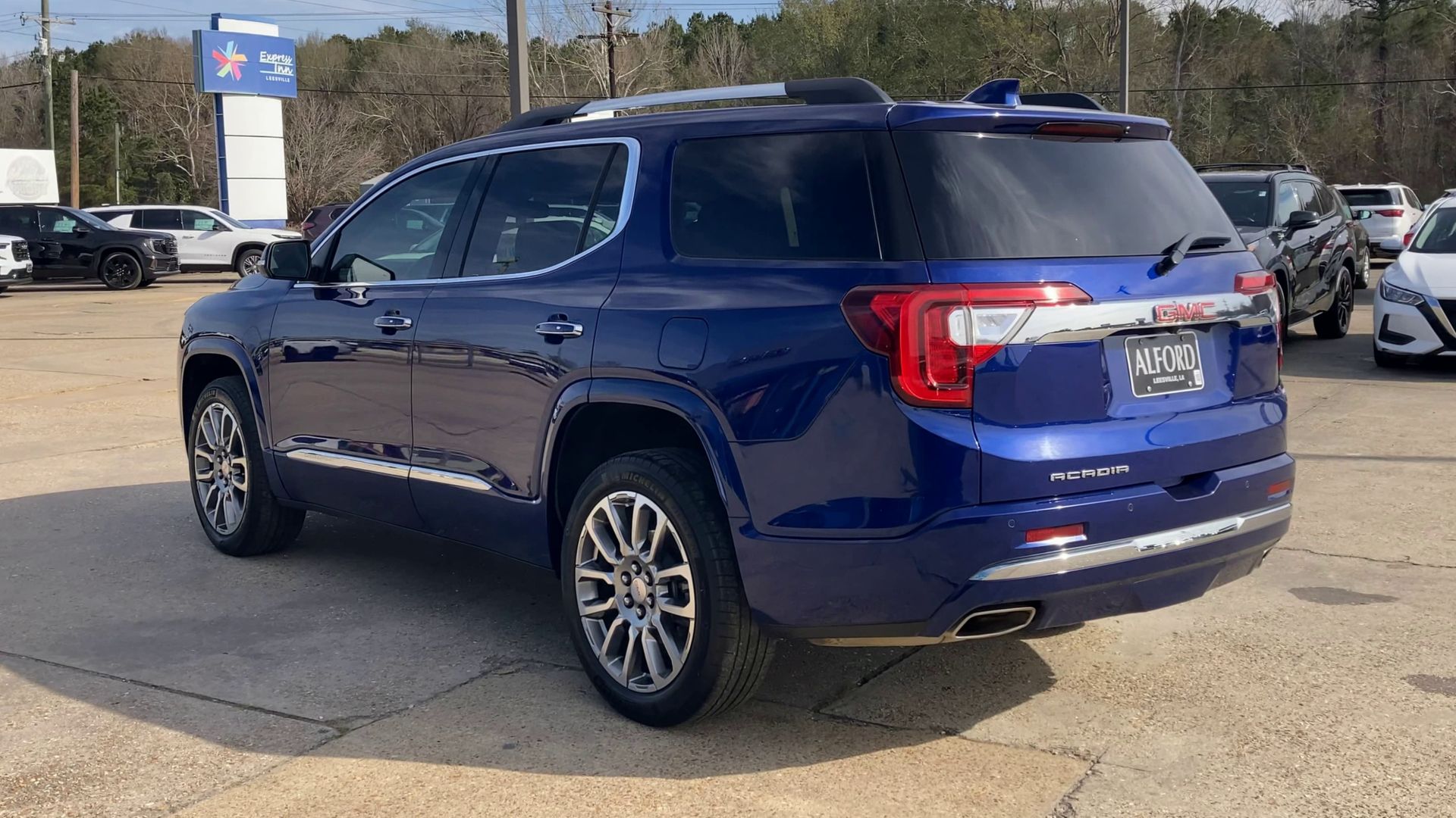 2023 GMC Acadia Denali