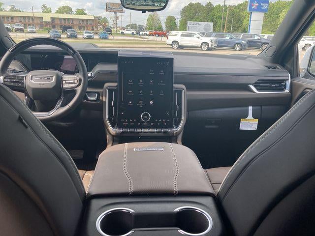 2026 GMC Yukon Denali Ultimate - Photo 21