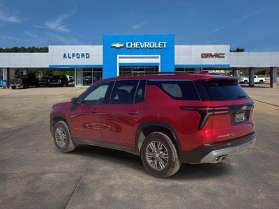 2025 Chevrolet Traverse LT