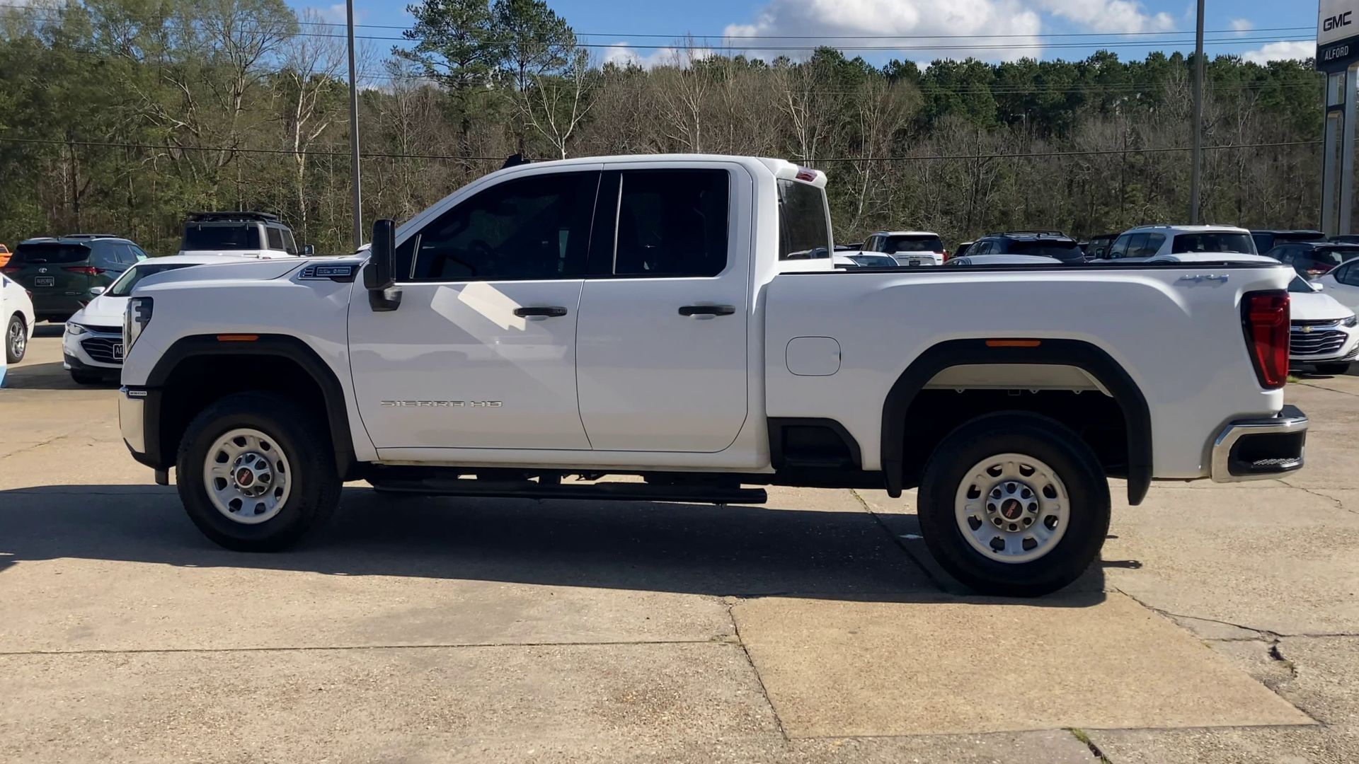 2025 GMC Sierra 2500 HD Pro