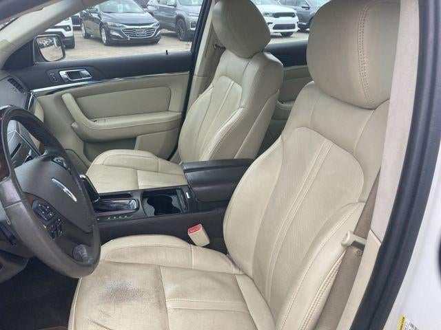 2014 Lincoln MKS 4dr Sdn 3.7L FWD