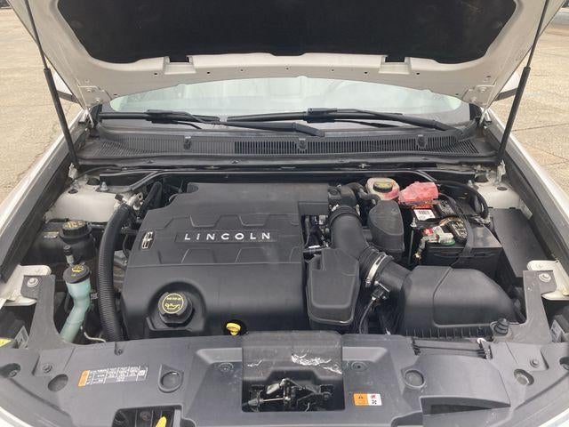 2014 Lincoln MKS 4dr Sdn 3.7L FWD