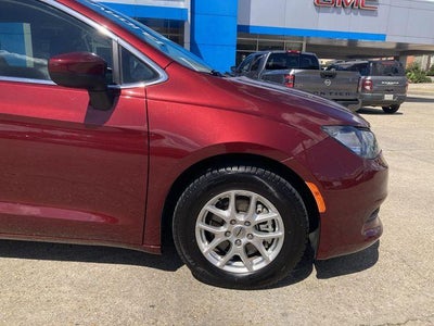 2023 Chrysler Voyager LX