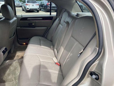 2009 Lincoln Town Car Signature Limited
