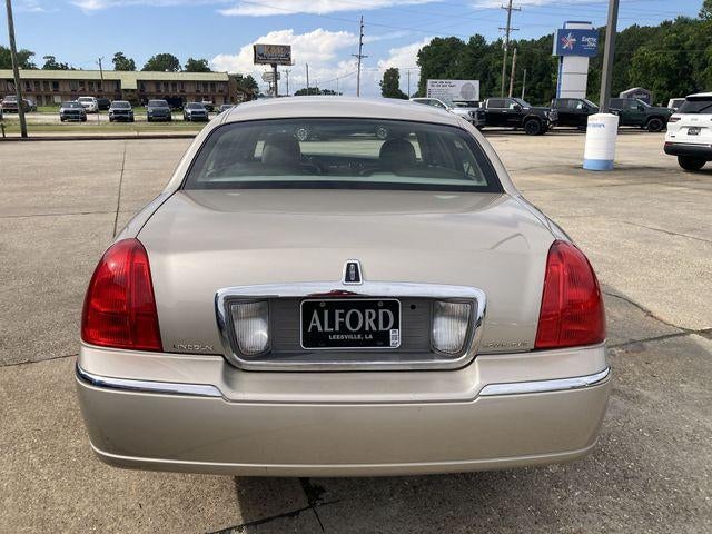 2009 Lincoln Town Car Signature Limited