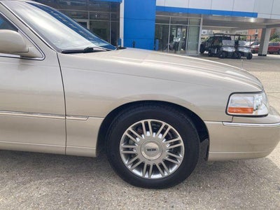 2009 Lincoln Town Car Signature Limited