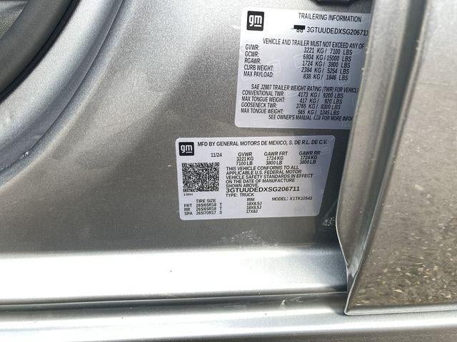 2025 GMC Sierra 1500 SLT