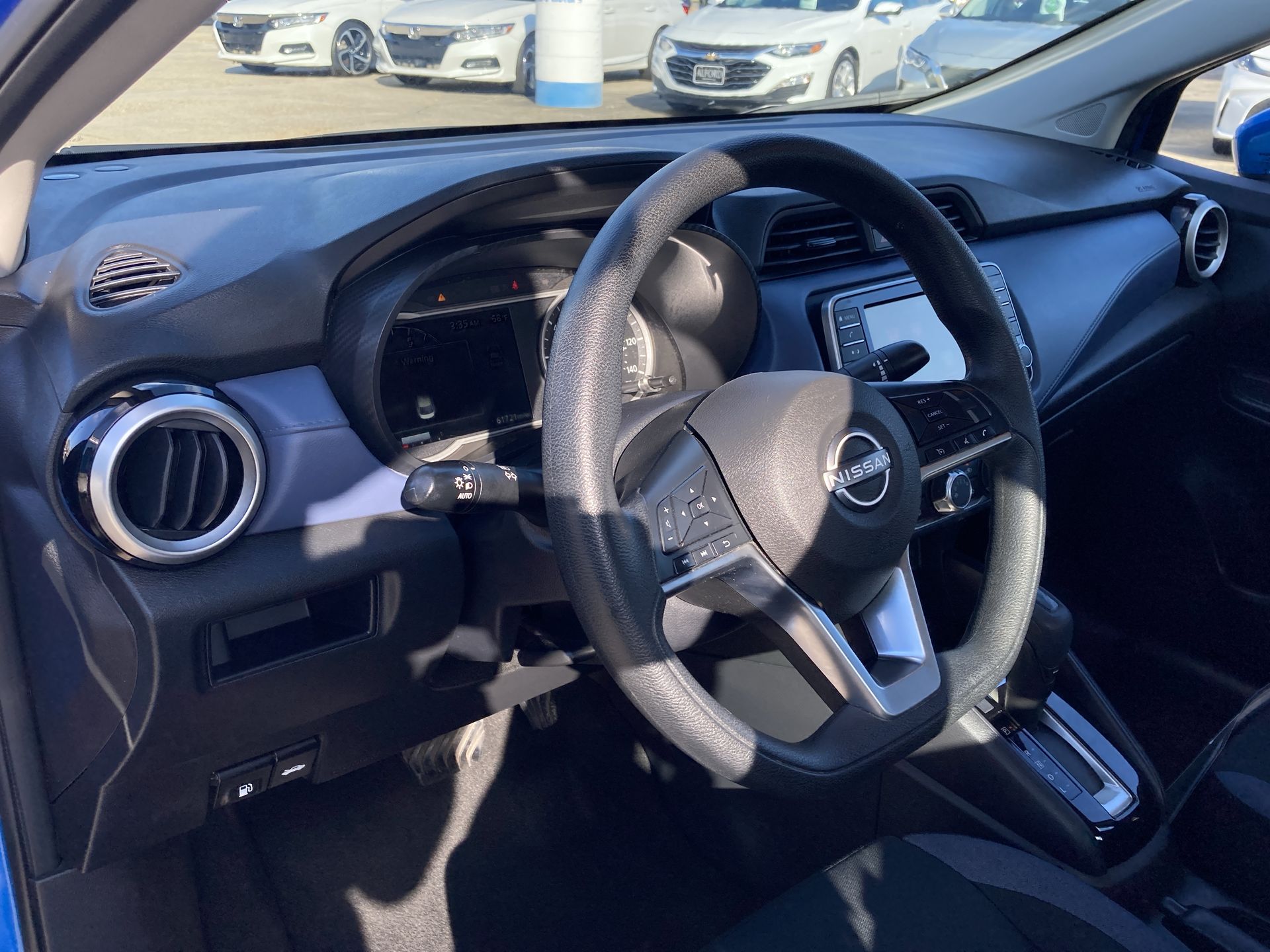 2023 Nissan Versa SV