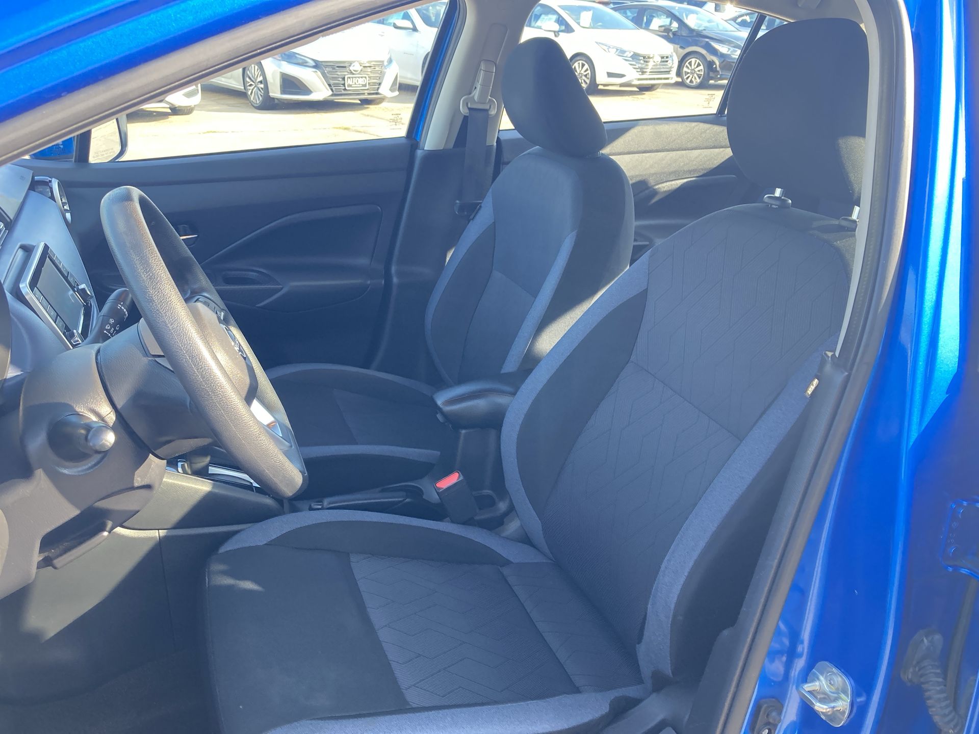 2023 Nissan Versa SV