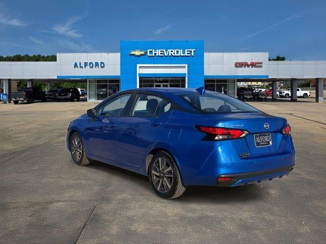 2023 Nissan Versa SV