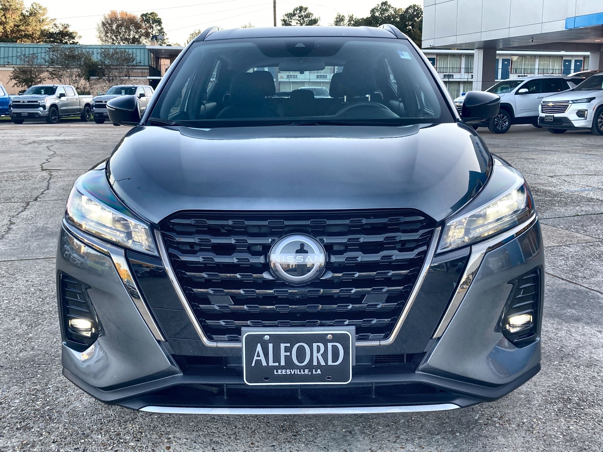 2024 Nissan Kicks SR