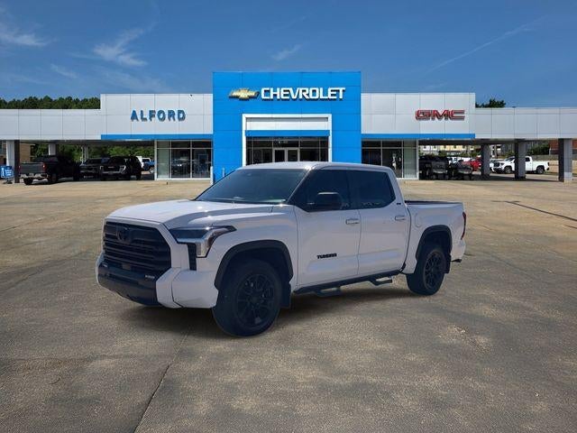 2024 Toyota Tundra 4WD SR5
