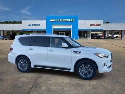2022 INFINITI QX80 LUXE