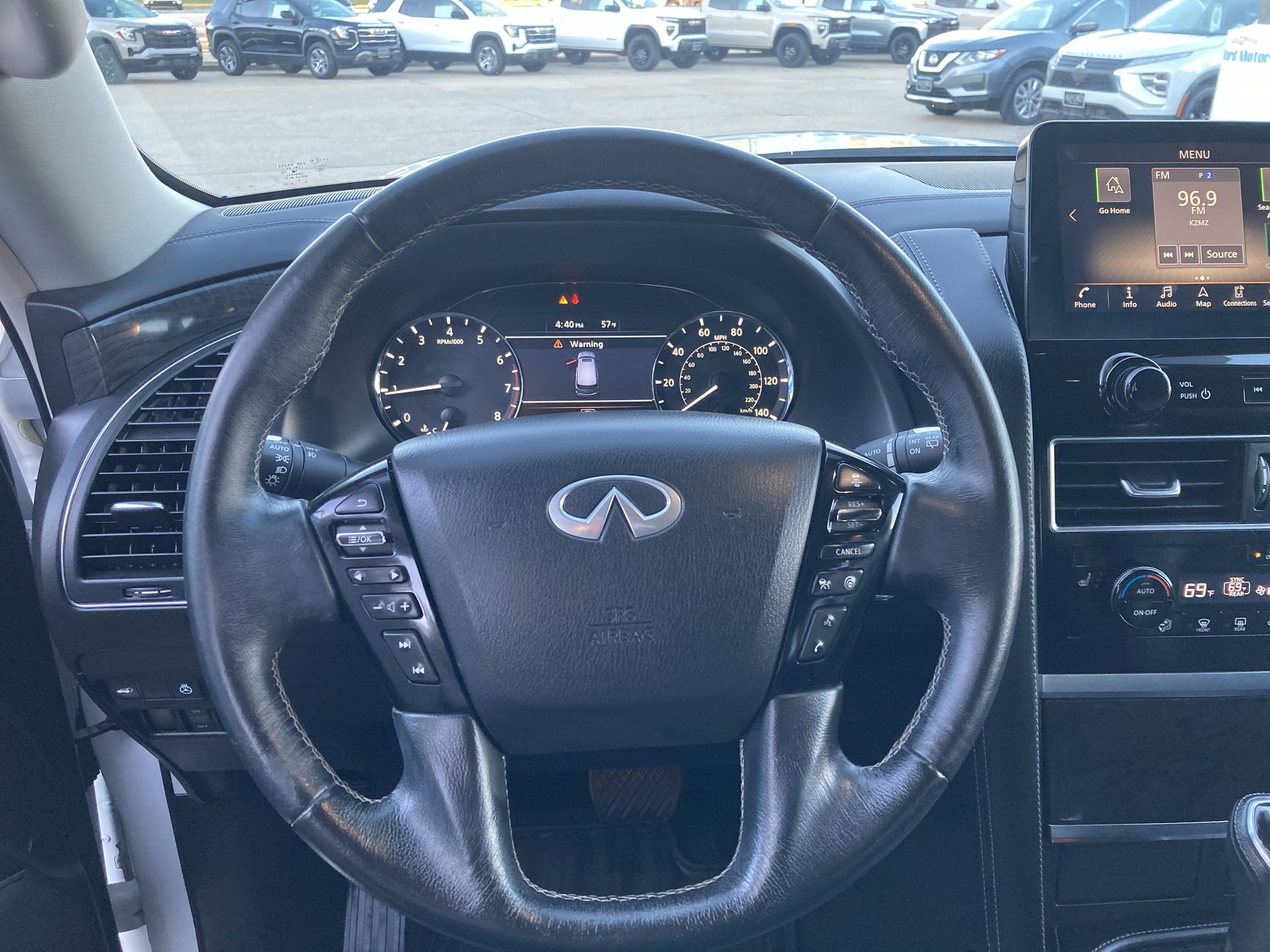 2022 INFINITI QX80 LUXE