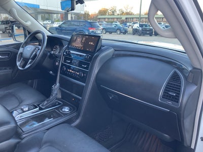 2022 INFINITI QX80 LUXE