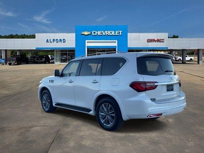 2022 INFINITI QX80 LUXE
