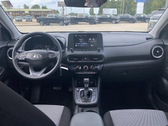 2023 Hyundai Kona SE