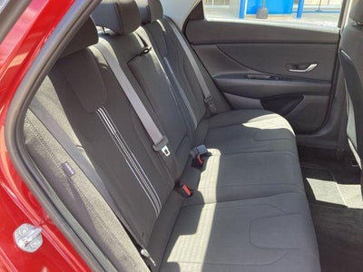 2025 Hyundai Elantra SEL Convenience