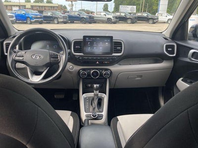 2025 Hyundai Venue SEL
