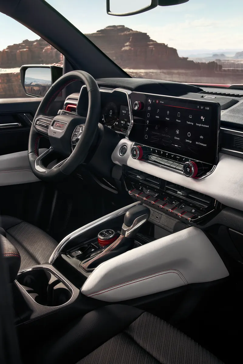 2026 GMC Canyon infotainment system at Alford Motors GMC in LEESVILLE LA